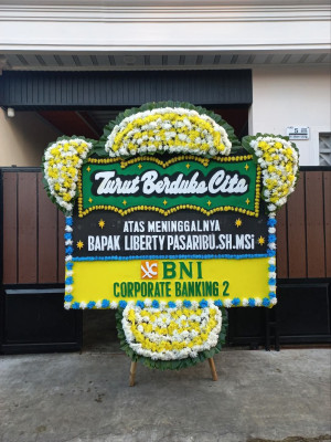 Papan Bunga Duka di Aik Mual